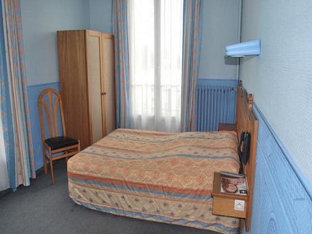 Logis Hotel & Restaurant - Le Normandie Caudebec-en-Caux Værelse billede