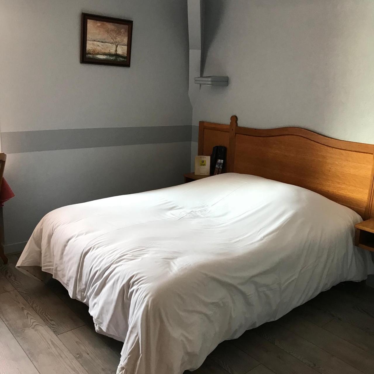 Logis Hotel & Restaurant - Le Normandie Caudebec-en-Caux Eksteriør billede